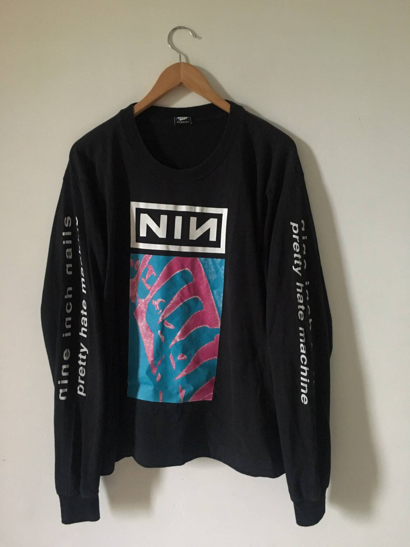 811
