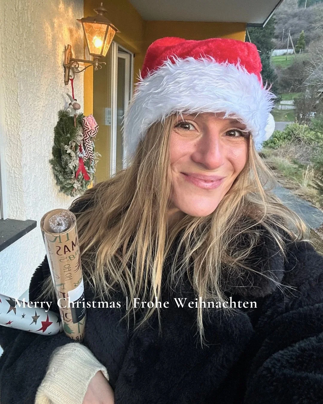 🎄 Frohe Weihnachten

Heute sind wir zu Hause. Mit meinem Mann, unseren Hunden 🐾 und dem Duft von traditionellem tschechischem Kartoffelsalat und Fisch in der K&uuml;che 😋

Ohne Eile. Ohne Druck. Einfach hier sein. Zusammen.

Diese Zeit erinnert mi