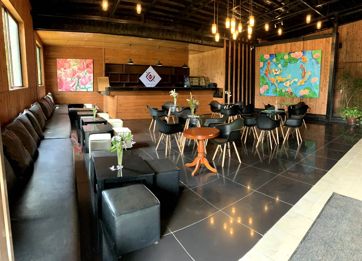 Tokyo Japanese Restaurant dining room