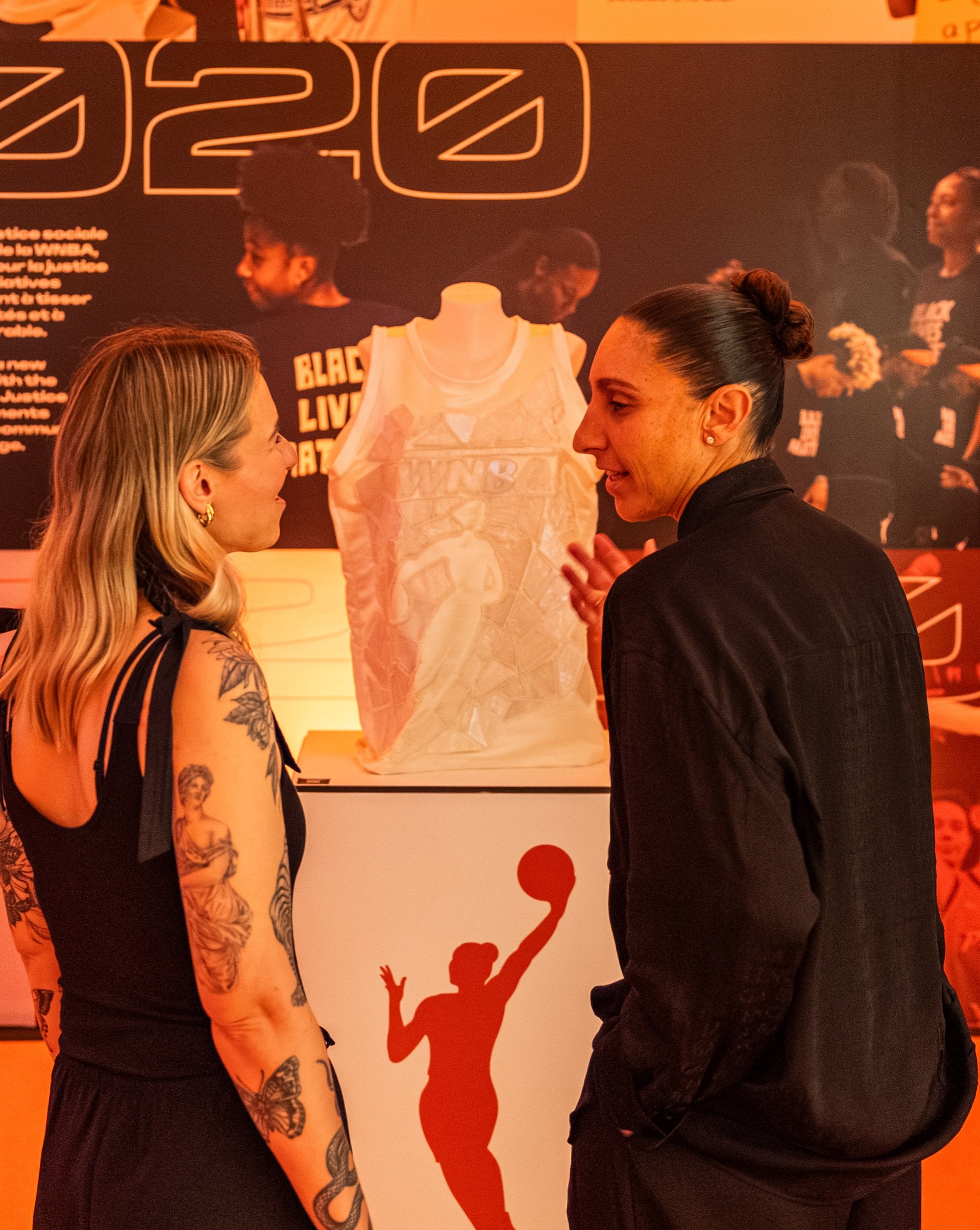 Getting to stand in front of my work with @dianataurasi was a dream come true. ☁️☁️☁️

Thank you to @nbacanada, @wnbacanada, and @victory for the opportunity to showcase my work at NBA House Montreal.

Some moments feel full circle. This was one of t
