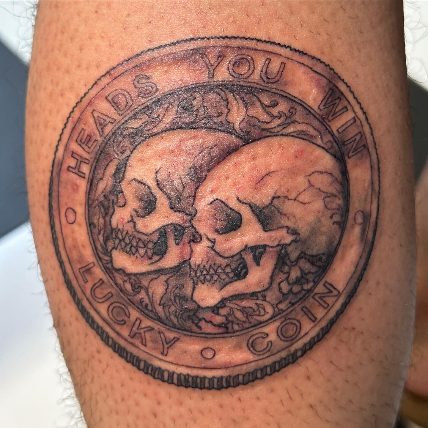 Thank you Jesse for this cool idea and for letting me have some fun with it.  1936 Roosevelt Campaign Coin. @jessewaite 

#skulls #1936roosevelt #coin #tattoo #blackadgrey #calftattoo #filigree #skulltattoo 
 @shamrocktattoocompany
#tattoo #sabre #ta