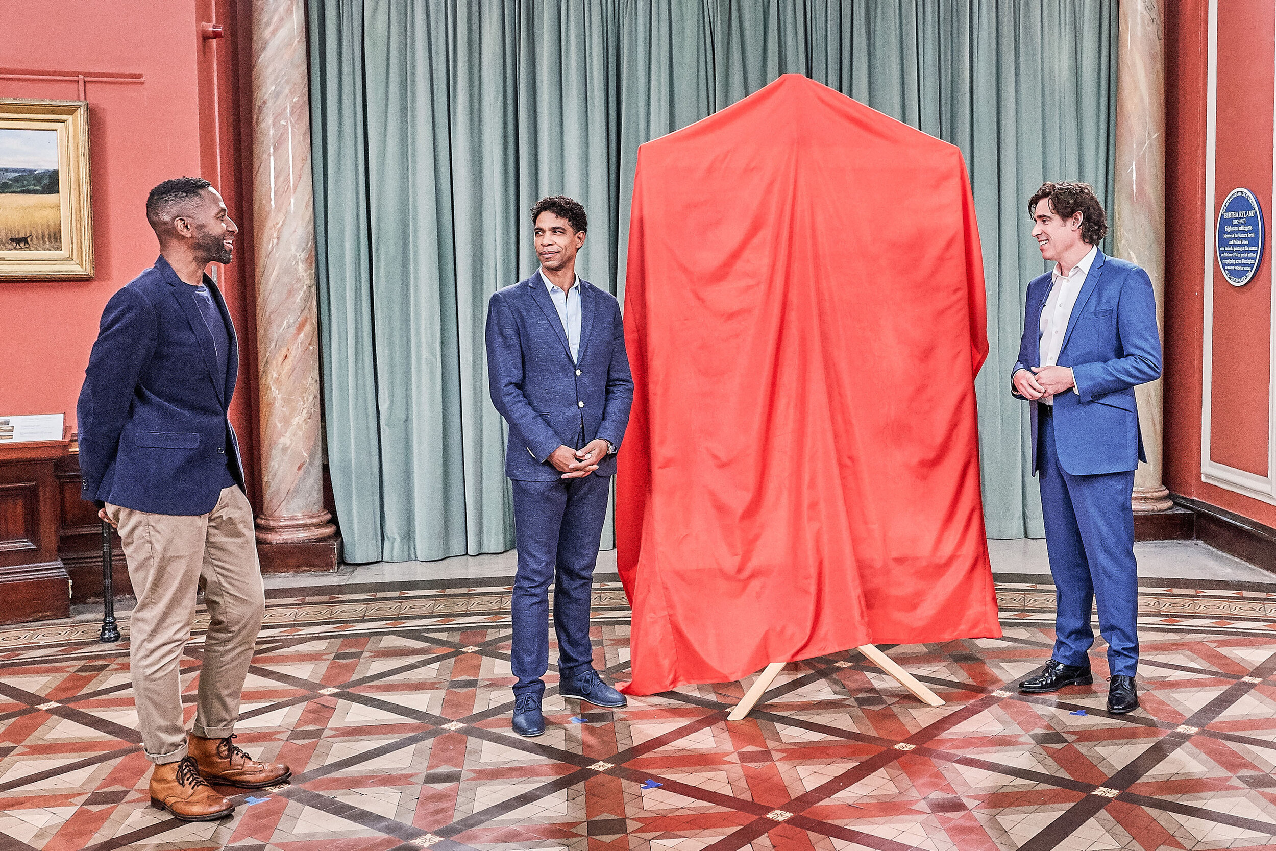 Winning artist Curtis Holder with ballet dancer Carlos Acosta before the unveiling of the winner's portrait commission for Sky Arts Portrait Artist of the Year at the Birmingham Museum and Art Gallery