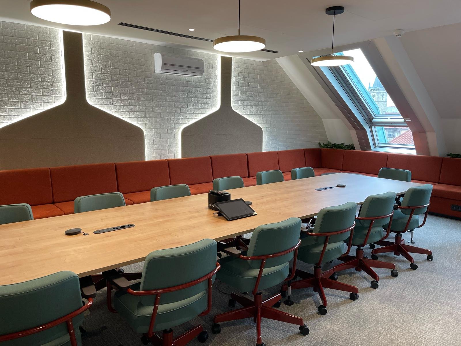 Plzeňský Prazdroj kanceláře, Nákupní galerie Myslbek, Praha