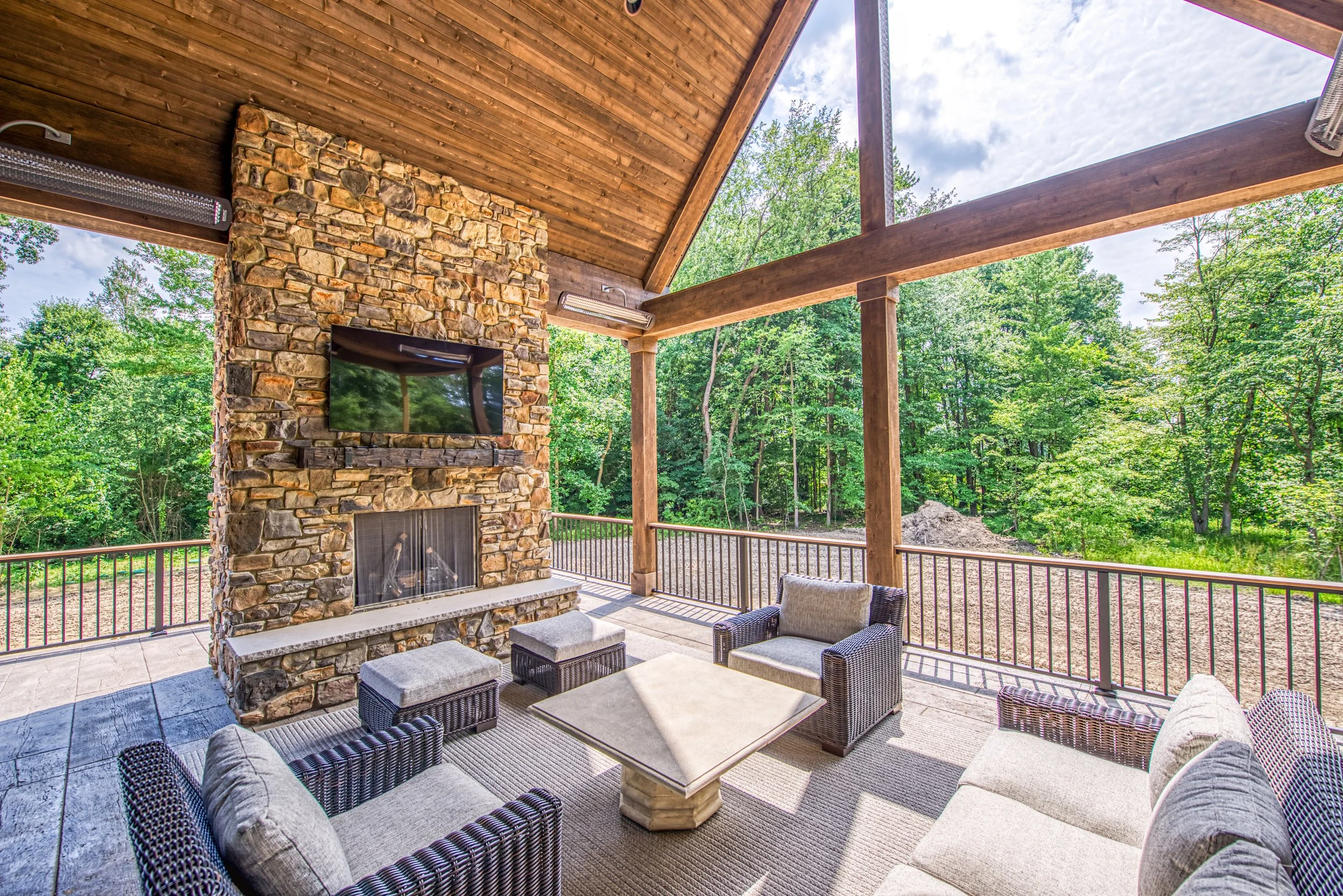 Rembrandt Homes Fall 2022 —2021 Parade of Homes Portage & Summit Counties