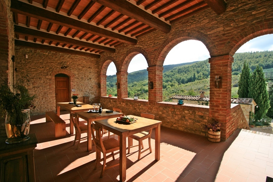 TuscanyYogaHolidayVeranda.png