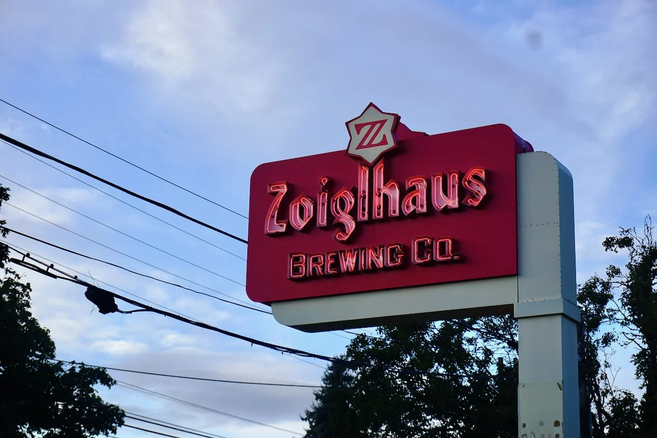 Zoiglhaus Brewing Sign
