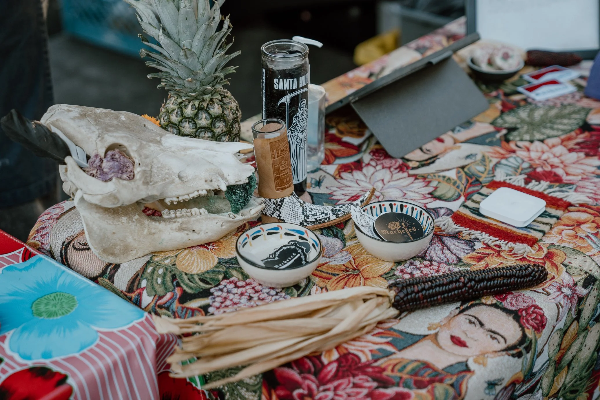 machetes table.jpg