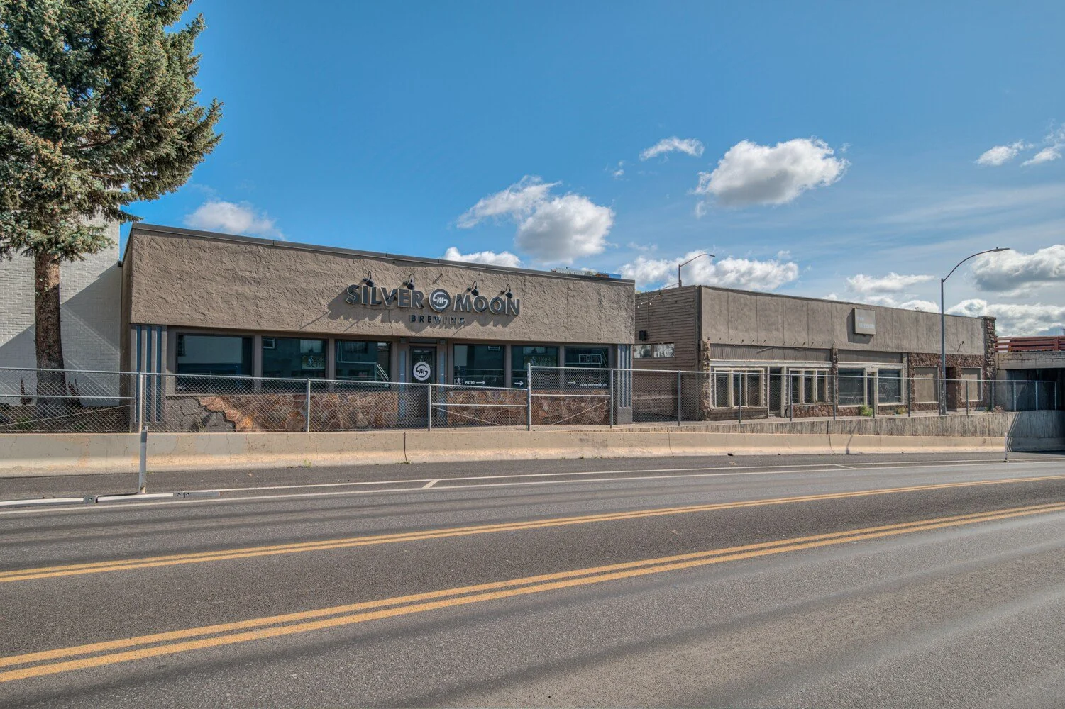 20-NW-Greenwood-Ave-Bend-OR-Building-Photo-2-LargeHighDefinition.jpg