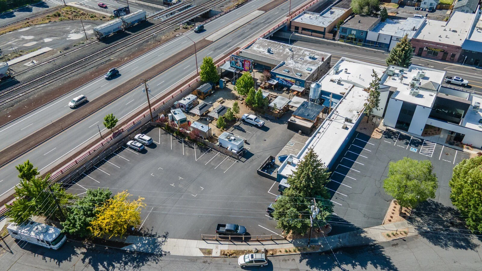 20-NW-Greenwood-Ave-Bend-OR-Building-Photo-4-LargeHighDefinition.jpg