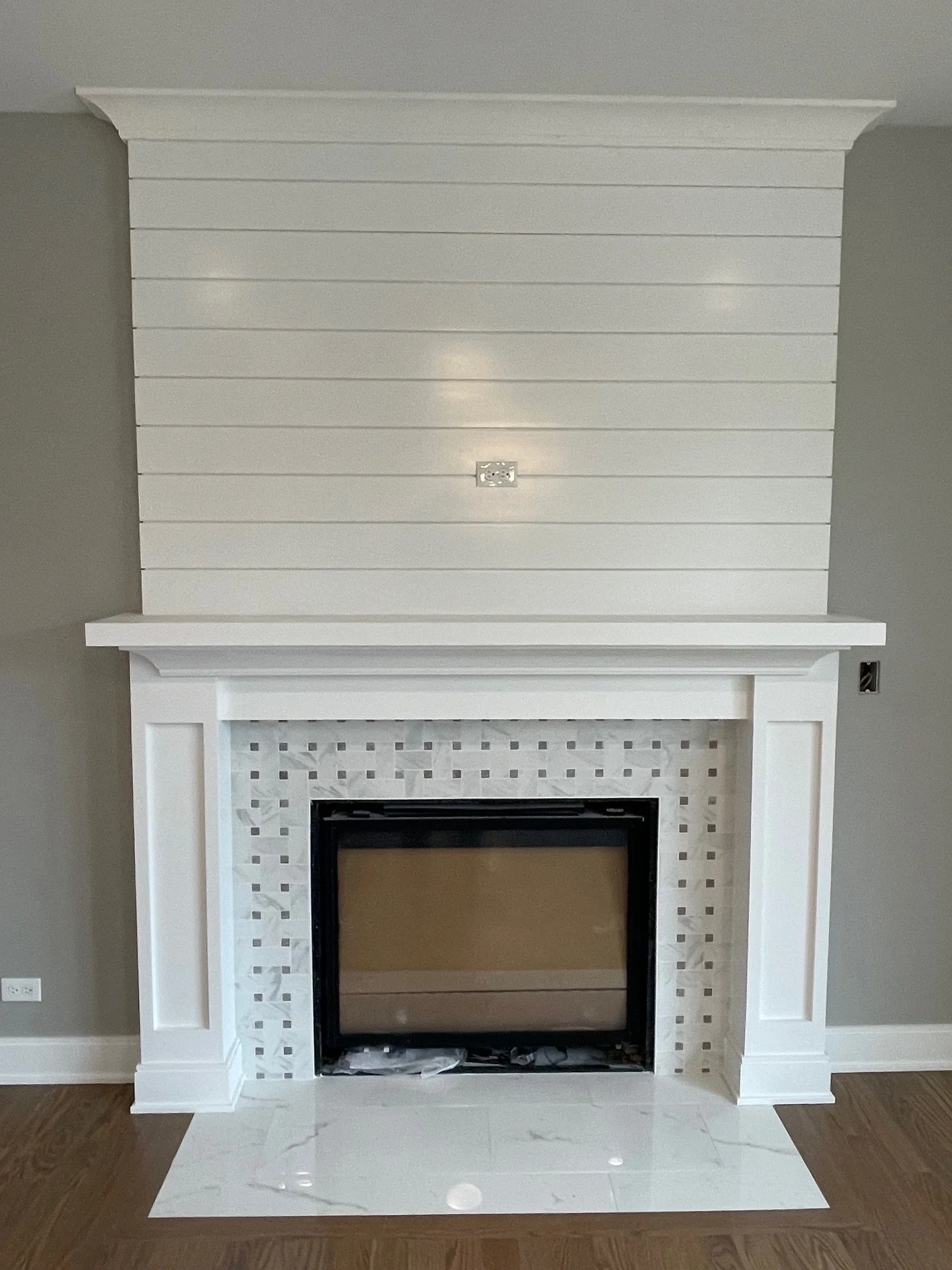 131 center fireplace 1.jpg