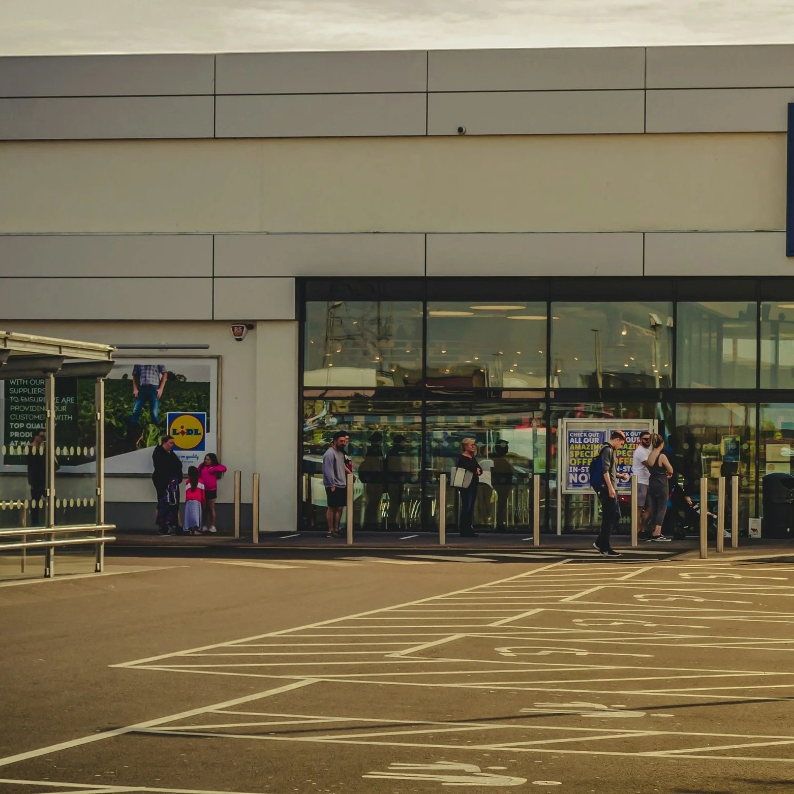 Supermarket campaign assets
