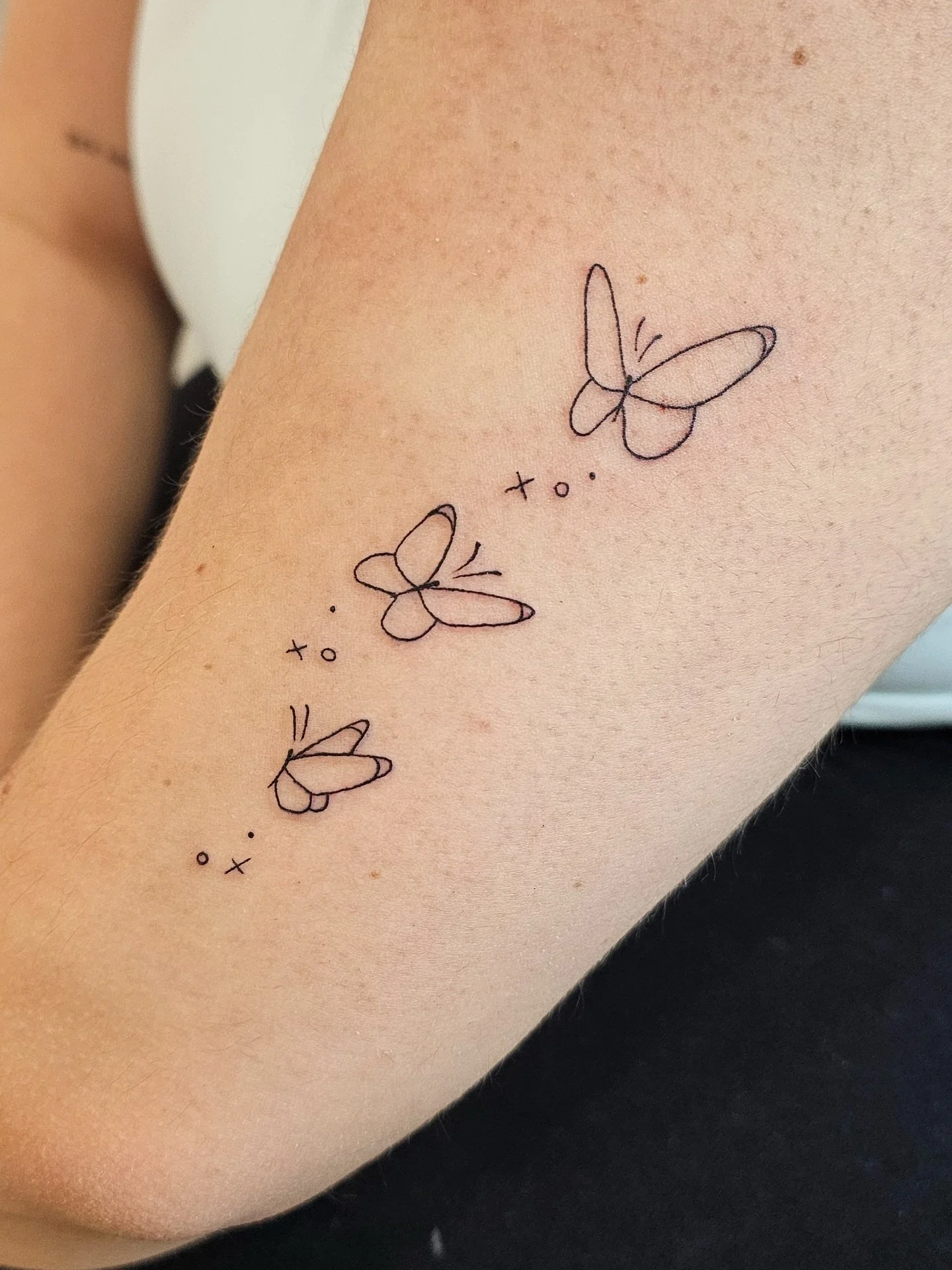 Walk-in Tattoos at Tattoo People Toronto ! 

From small fine line pieces to custom designs - consultations always free 💥 
 

#walkintattootoronto #torontotattooshop #torontotattoostudio #tattoopeopletoronto #samedaytattoo