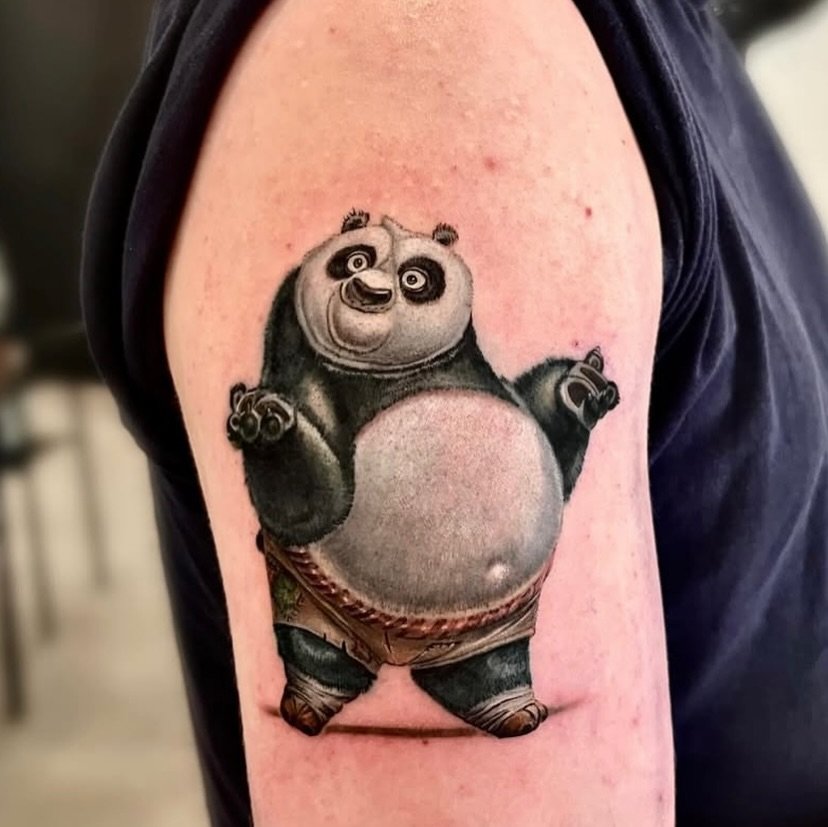 Precision in every pixel. ✨

As a leading lifelike tattoo artist in Toronto, Zoseon specializes in turning skin into a living gallery. Whether it&rsquo;s a detailed animal realism tattoo or a stunningly accurate portrait tattoo, her dedication to the