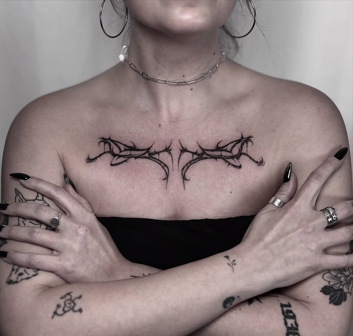 🌟 Meet SANA (@tattvior) &mdash; A master of Ornamental &amp; Fine Line Tattooing in Toronto.

Renowned for her breathtaking intricate details and cultural artistry, Sana specializes in transforming skin into a canvas of decorative patterns. Whether 