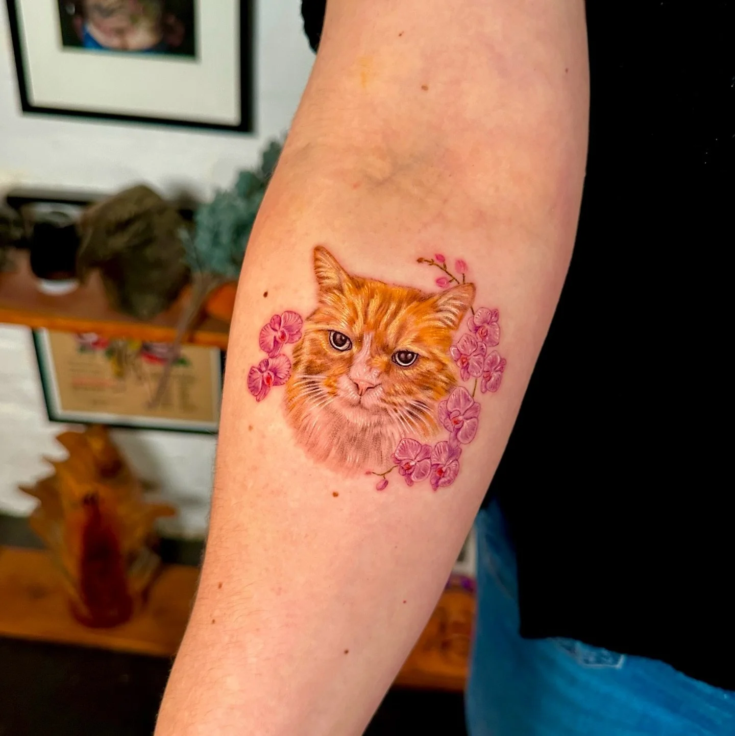 The details are in the fur. ✨

From the sparkle in their eyes to the softest texture, Iwon creates the most realistic animal tattoos in Toronto. Whether it&rsquo;s your first pet or a lifelong companion, we treat every portrait with the care it deser