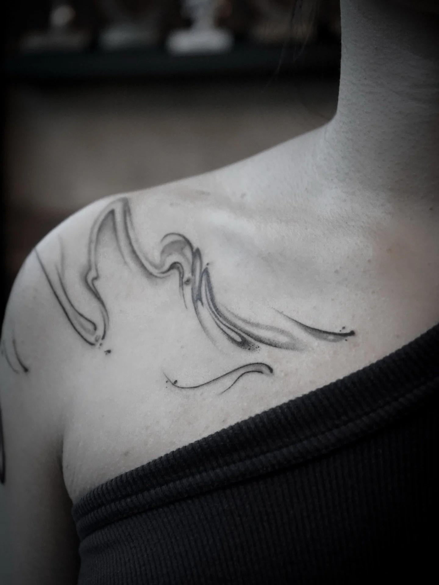 Not every tattoo starts with a stencil. Some begin as a feeling.

Sori is one of Toronto&rsquo;s most loved abstract tattoo artists, known for creating freehand tattoo designs that move with the body, not against it. Each piece is drawn directly on t