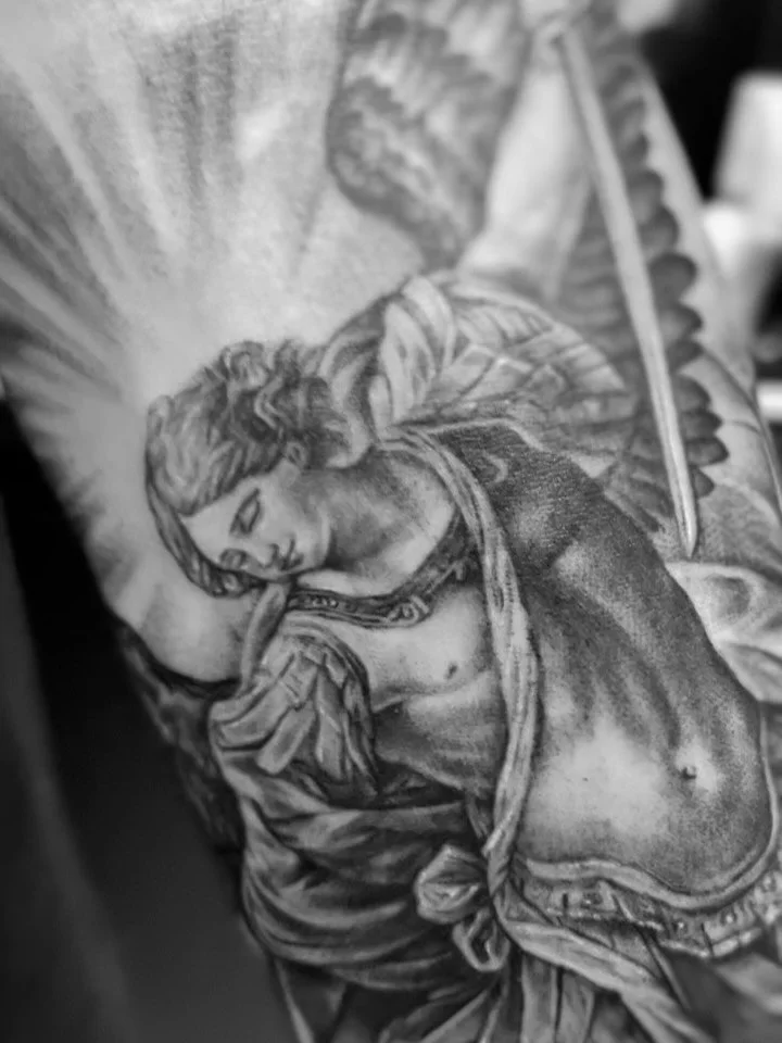 Precision in every pixel. ✨

As a leading lifelike tattoo artist in Toronto, Zoseon specializes in turning skin into a living gallery. Whether it&rsquo;s a detailed animal realism tattoo or a stunningly accurate portrait tattoo, her dedication to the