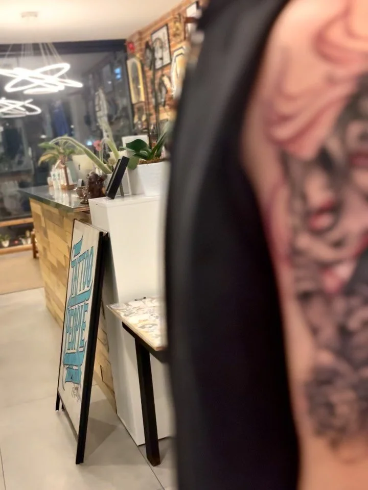 Precision in every pixel. ✨

As a leading lifelike tattoo artist in Toronto, Zoseon specializes in turning skin into a living gallery. Whether it&rsquo;s a detailed animal realism tattoo or a stunningly accurate portrait tattoo, her dedication to the