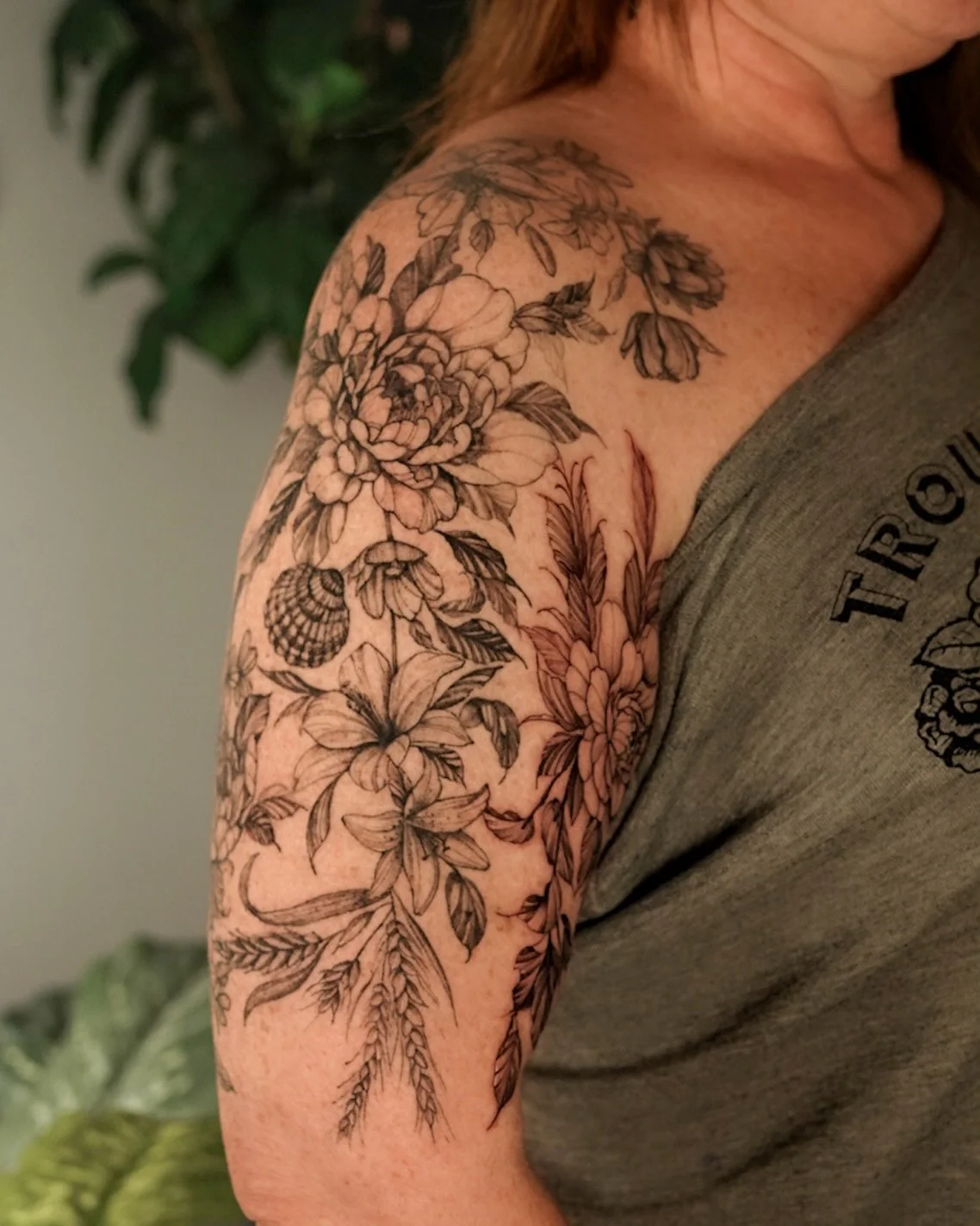 Every tattoo tells a story; and sometimes, it marks a new beginning. ✨

These recent pieces by Jihan, one of Toronto&rsquo;s most loved fineline tattoo artists, capture moments of change, growth, and fresh starts. Known for fine line tattoos, delicat