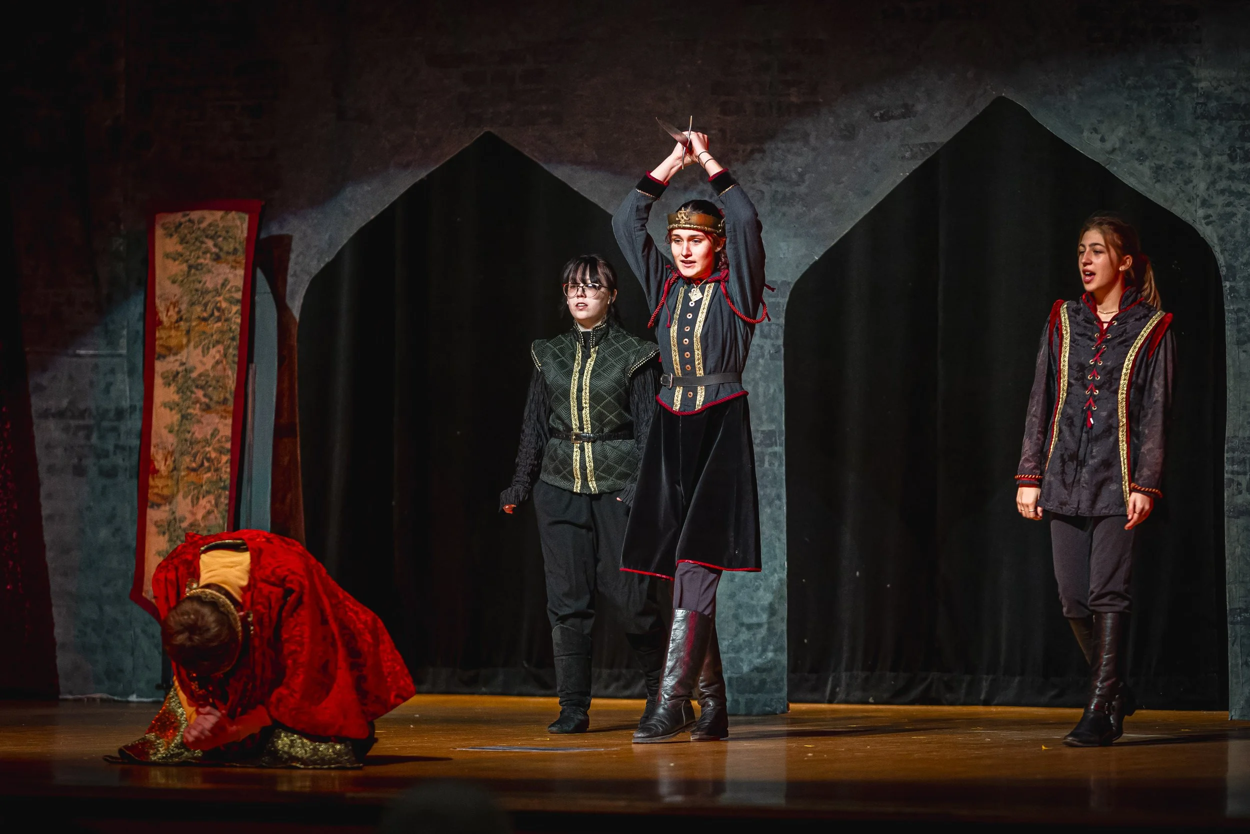hamlet-74.jpg