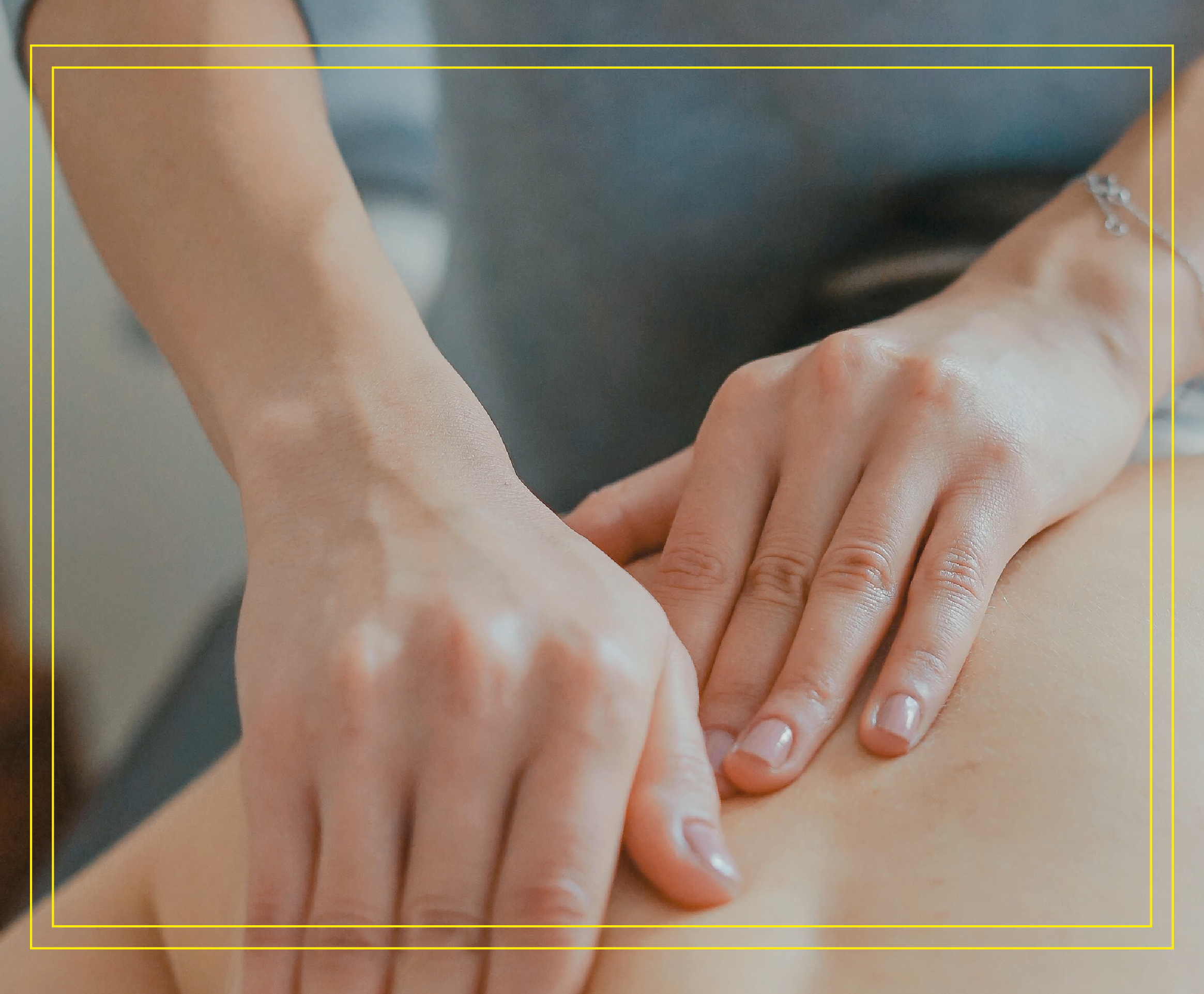 Massage du visage réalisé par Marie-Claire Le Fevre facialiste à Rennes