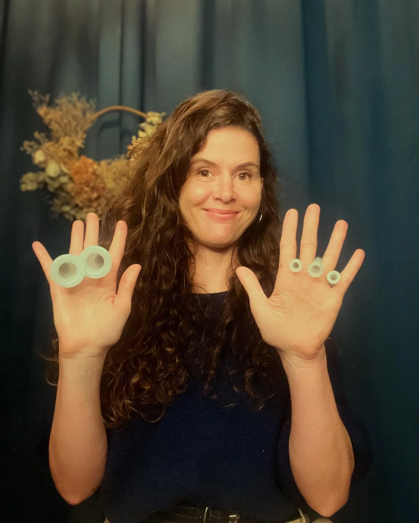 Nouveau chez Maison Le Fevre : les ventouses de Facial Cupping cr&eacute;&eacute;es par Sakina Di Pace aka @thefacialcuppingexpert sont d&eacute;sormais disponibles &agrave; la vente en boutique.

Outil incontournable lors des soins r&eacute;alis&eac