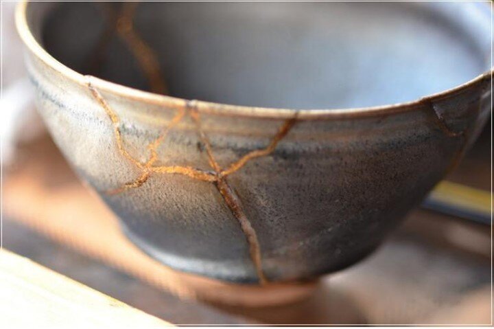 Kintsugi is a centuries-old Japanese lavish technique for repairing broken ceramics. Artisans using lacquer and gold pigment work with great care and love for a shattered piece of pottery to put it back together. ⁠
⁠
The results are that the pottery 