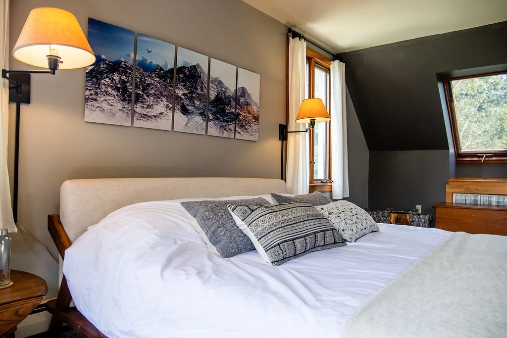 HillsideSuite_4.jpg