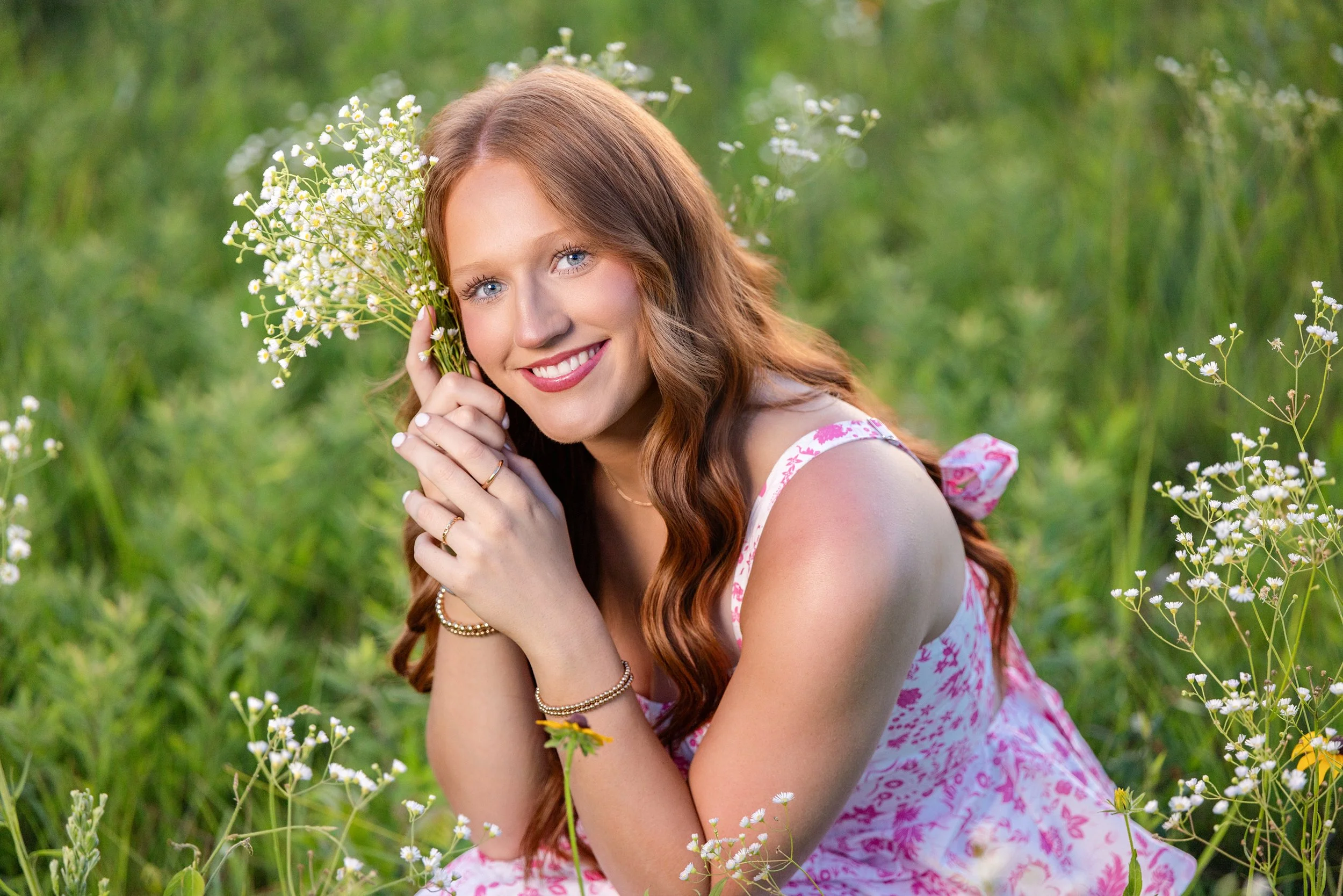 field/flowers/senior/Cara Hill Photography