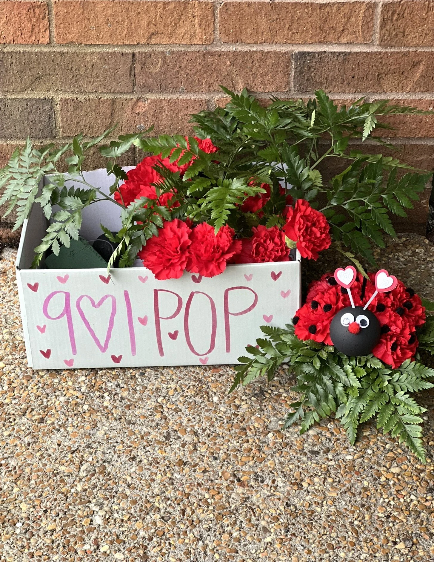 Do-It-Yourself Floral Lovebug Kit