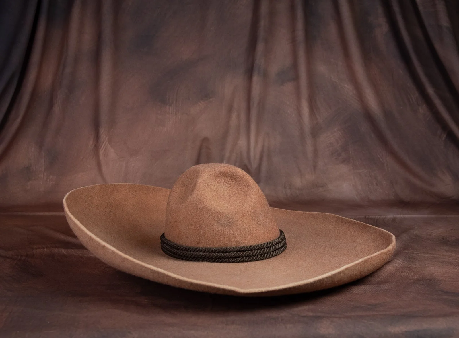 White Charro Style Vintage Sombrero — Old West Collector