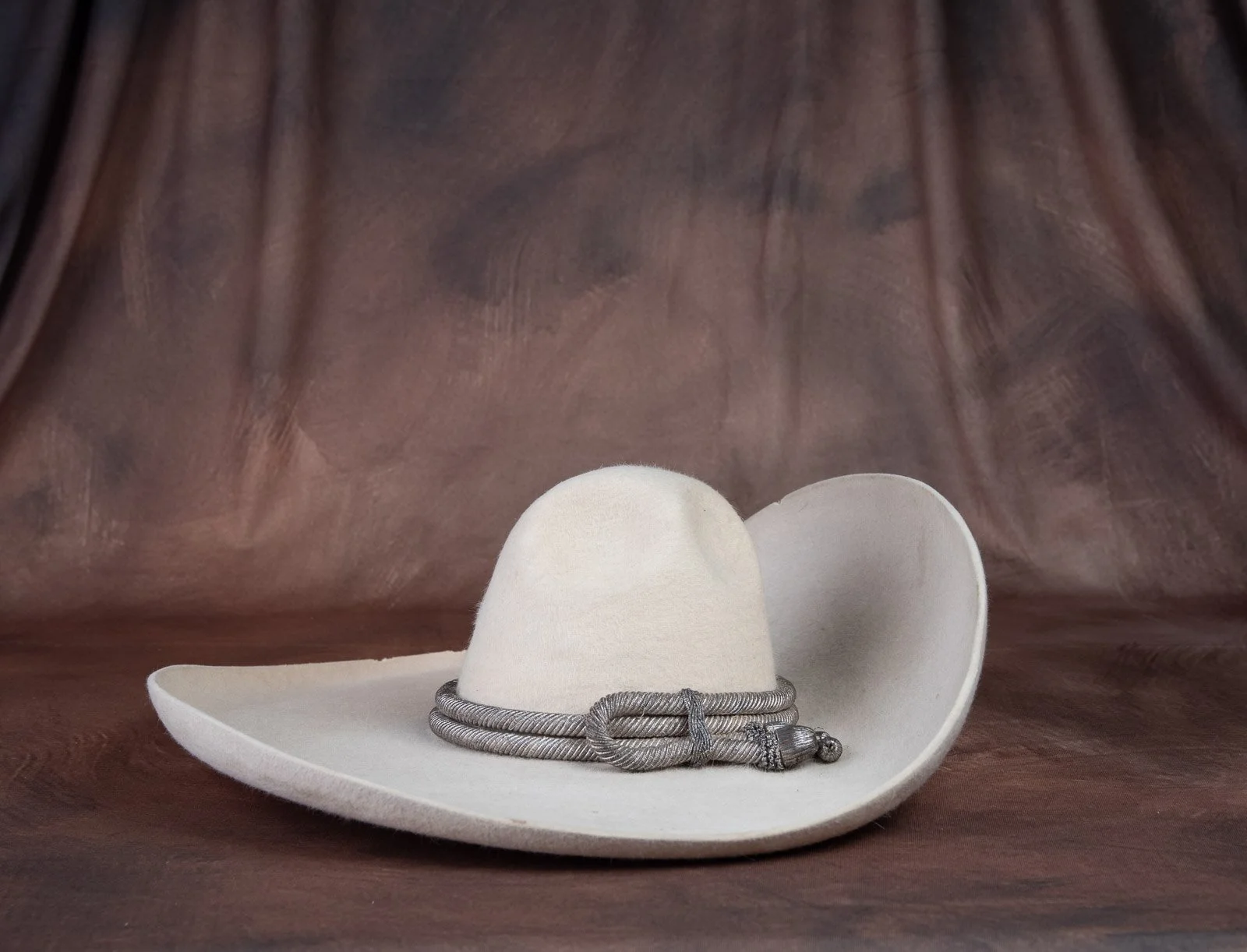 Embroiderd Straw Sombrero main image 0