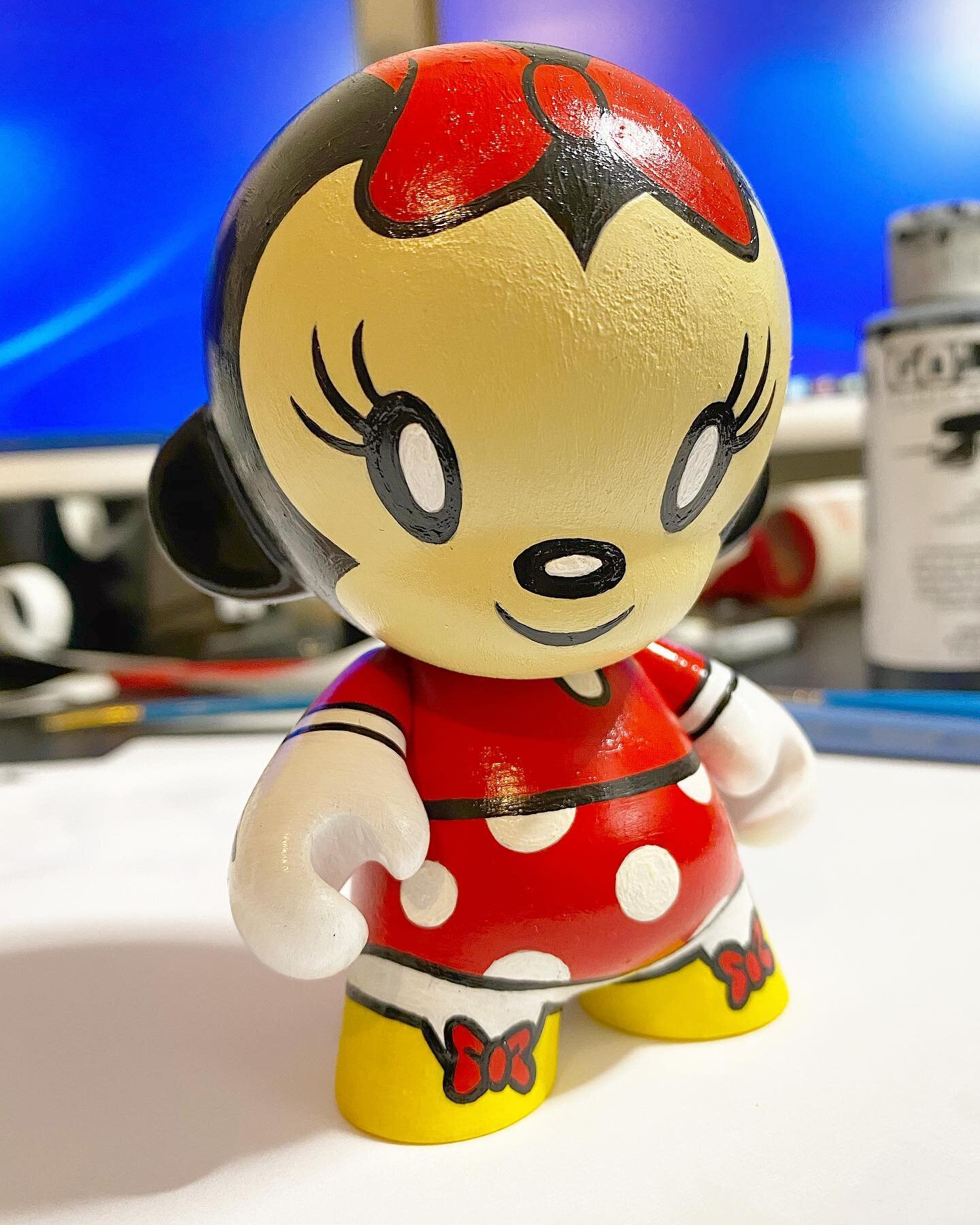 My latest painted toy is done! I believe this is my 7th one 👌🏼. I have one big Munny left, I might do a black and white Mickey...we&rsquo;ll see 👍🏼