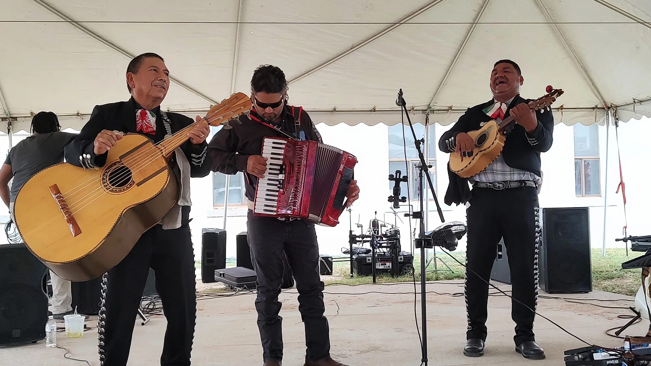 Mariachis performed honoring Rockdale's Hispanic Heritage