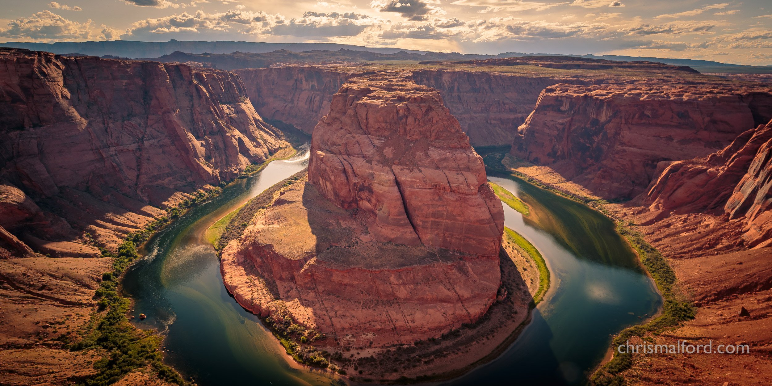 portfoilo-golden-hour-at-horse-shoe-bend-in-arizona-with-photograph-by-chris-alford.jpg