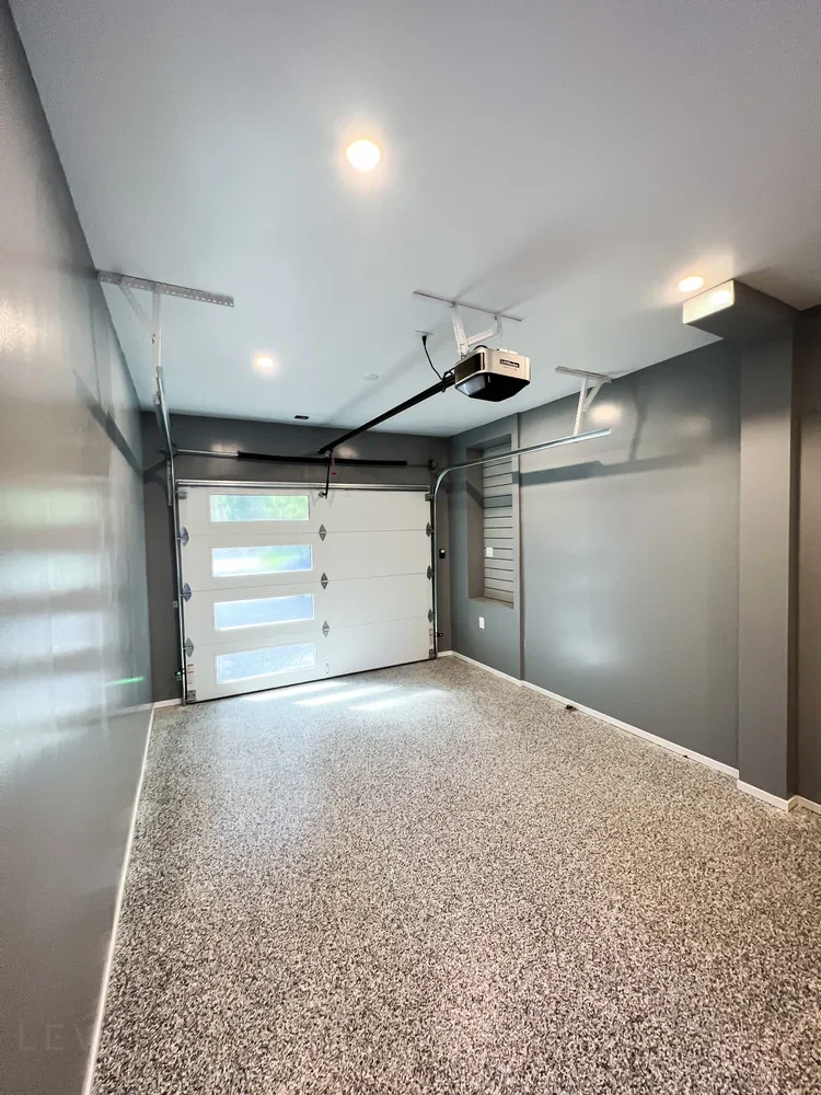 douglas+dr+garage-1.jpg.webp