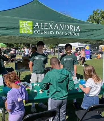 Special thanks to @dominionenergy  for sponsoring the Kids Art Corner!  Swipe for the INCREDIBLE list of local non-profits and schools that are providing 19 FREE kids’ crafts and activities from 10am to 3pm (or while supplies last!) on Saturday