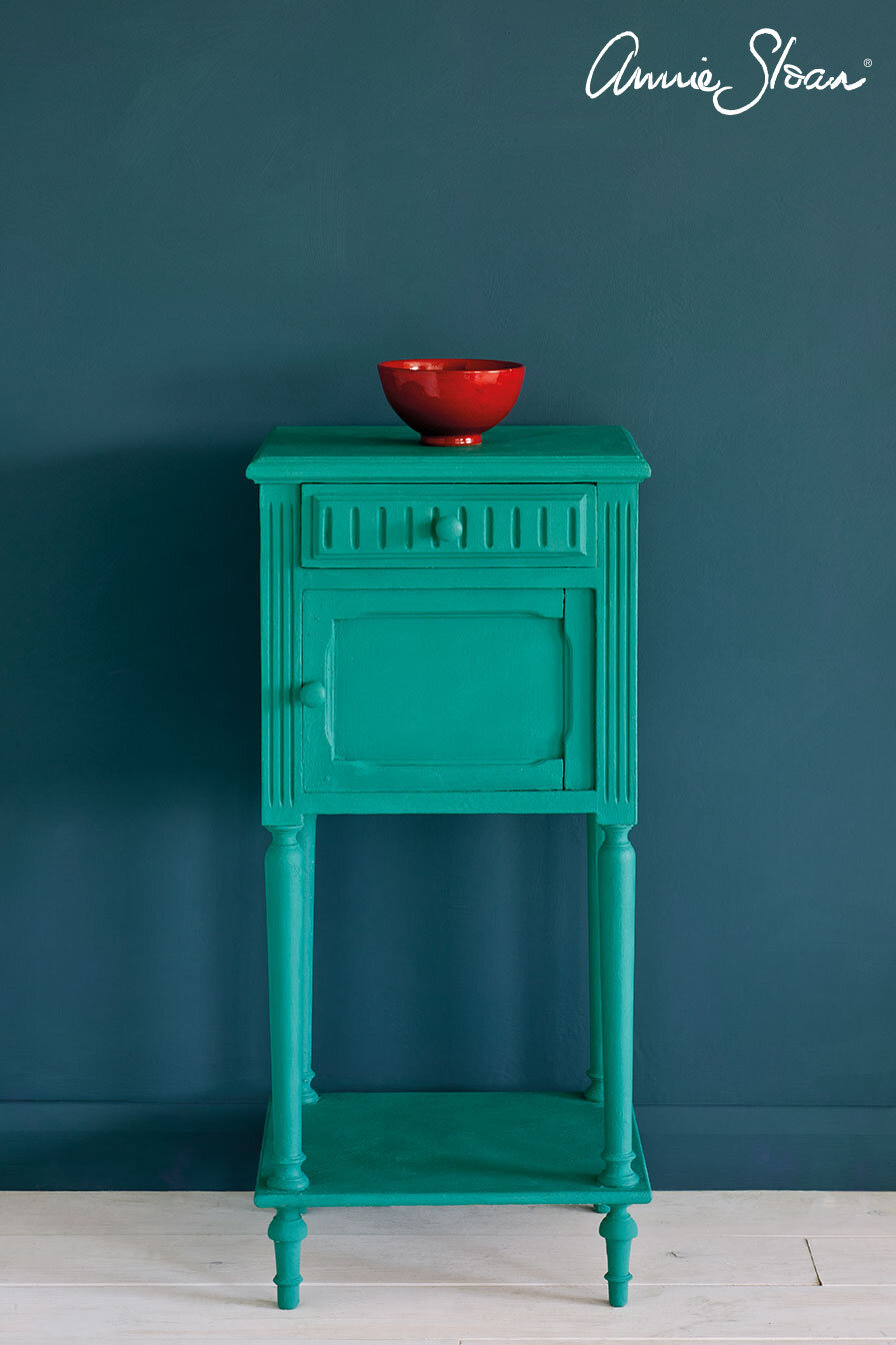 Florence-side-table,-Aubusson-Blue-Wall-Paint,-Linen-Union-in-Provence-+-Old-White-curtaim,-Ticking-in-Graphite-lampshade,-72dpi-image-1.jpg