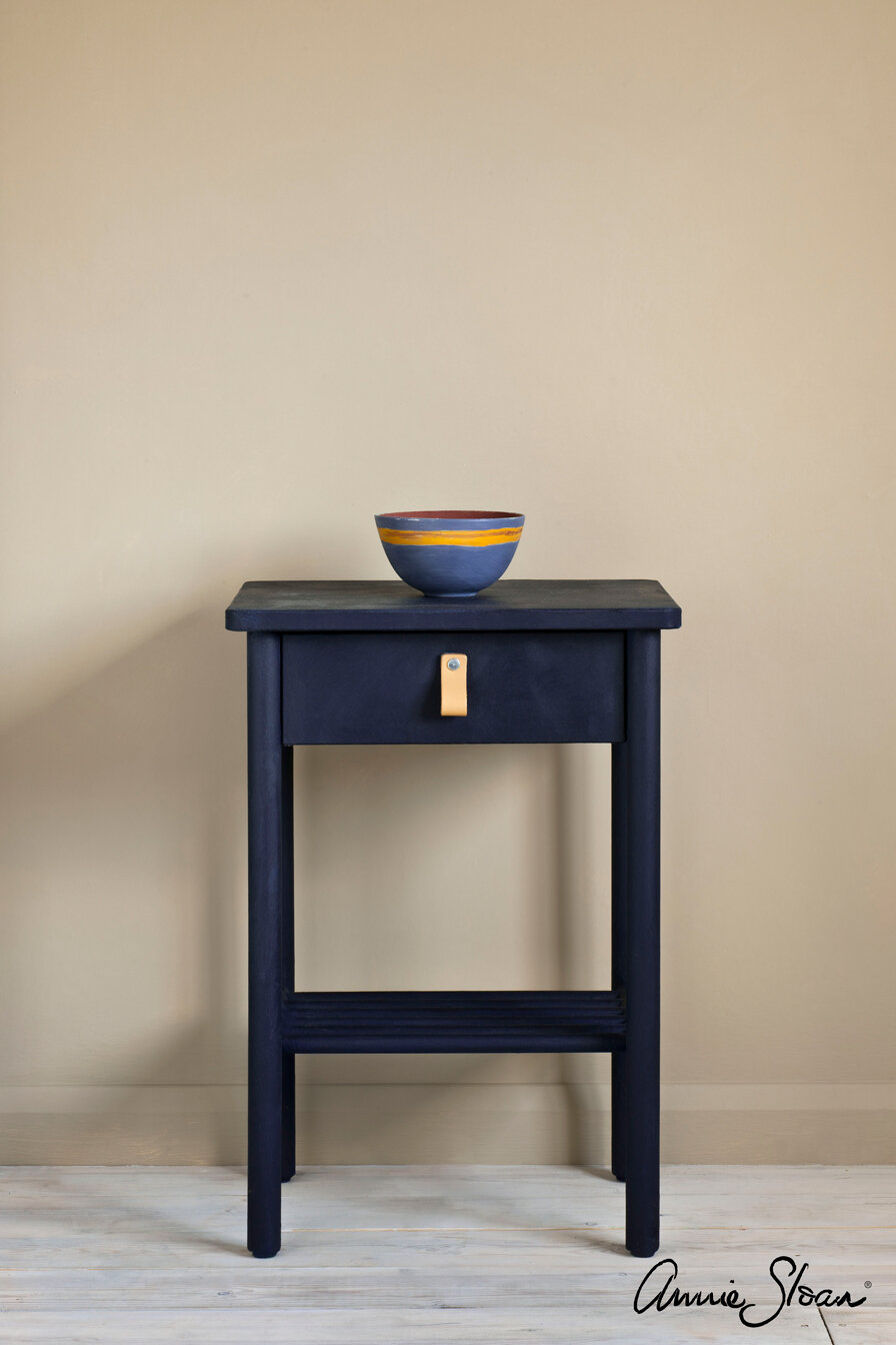 Oxford-Navy-side-table,-curtain-in-Linen-Union-in-Old-White-+-French-Linen,-lamp-base-in-Old-Violet,-lampshade-in-Ticking-in-Old-Violet-image-1.jpg