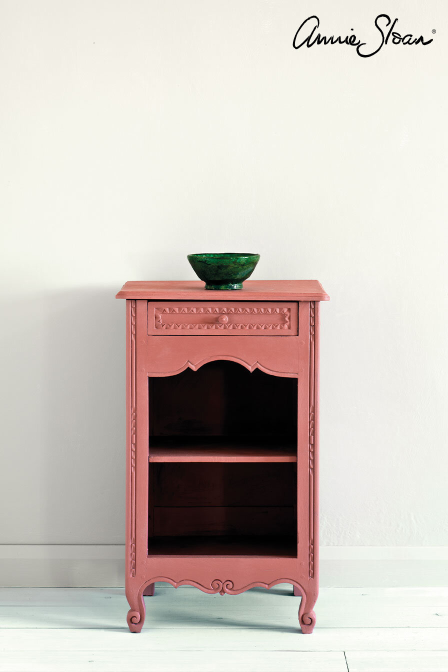 Scandinavian-Pink-side-table,-Tacit-in-French-Linen-curtain,-Linen-Union-in-Coco-+-Duck-Egg-Blue-lampshade,-72dpi-image-1.jpg