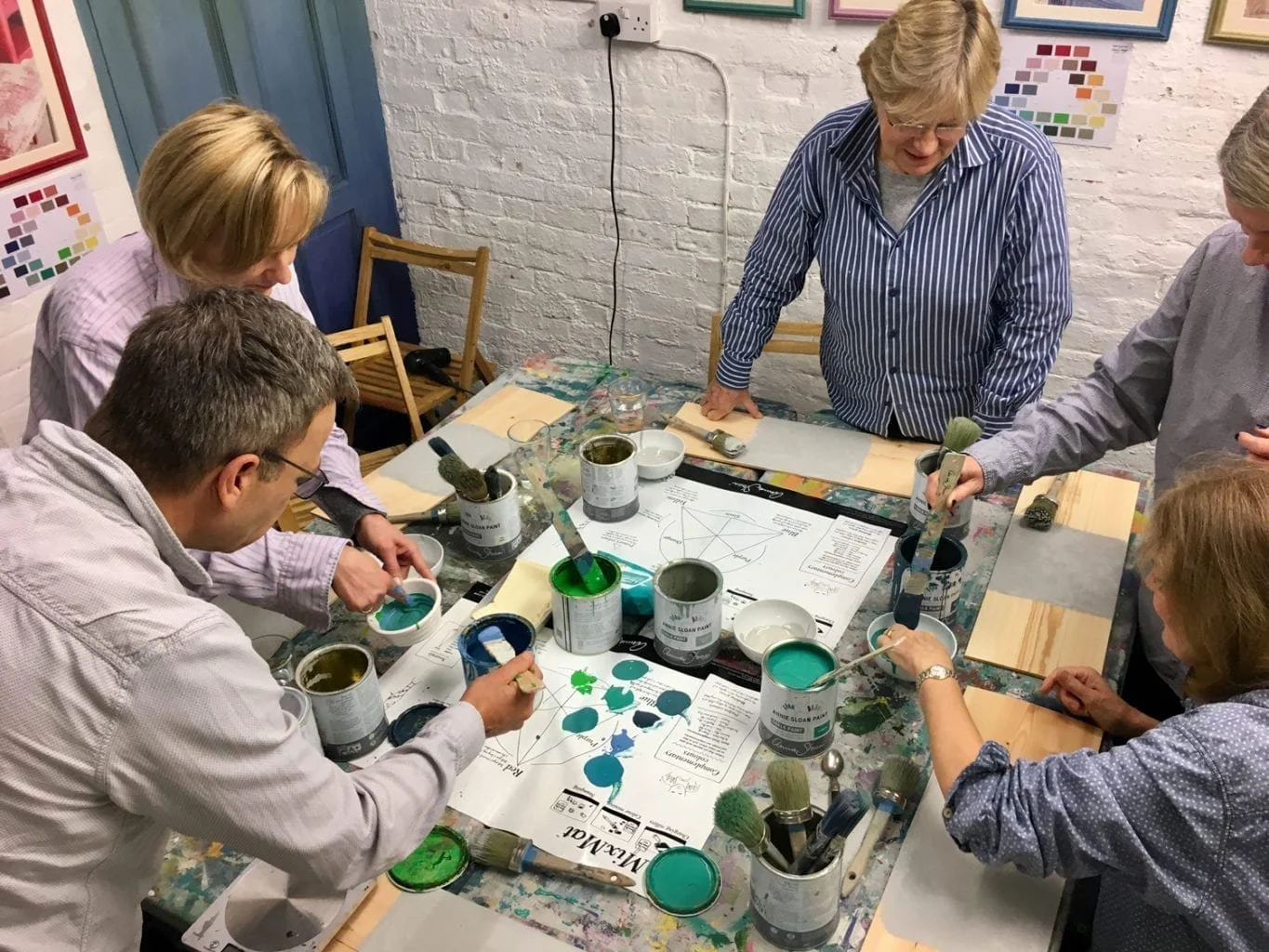 Learn to Paint the Annie Sloan Way – Essential Techniques
