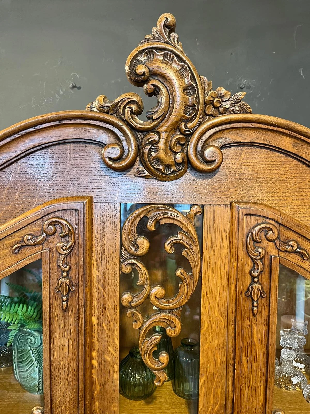French Vitrine Cabinet (4).jpg