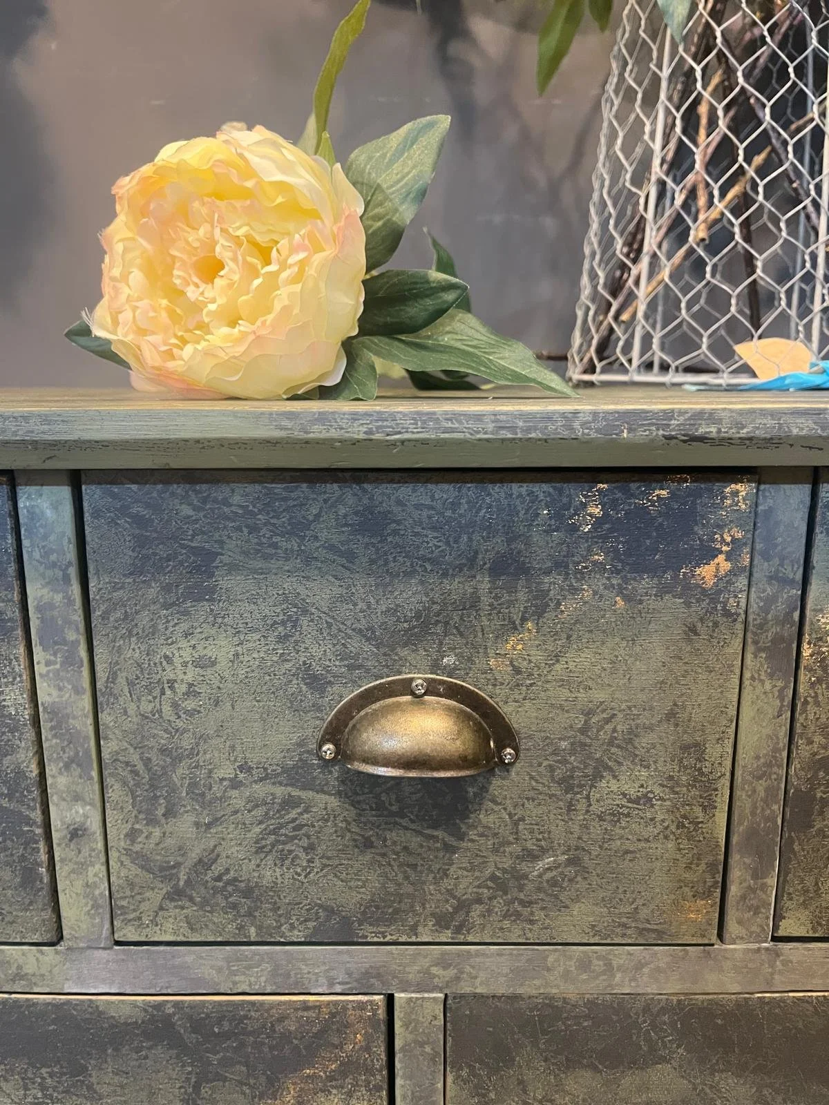 Chest of Drawers with cup handles (2).jpg