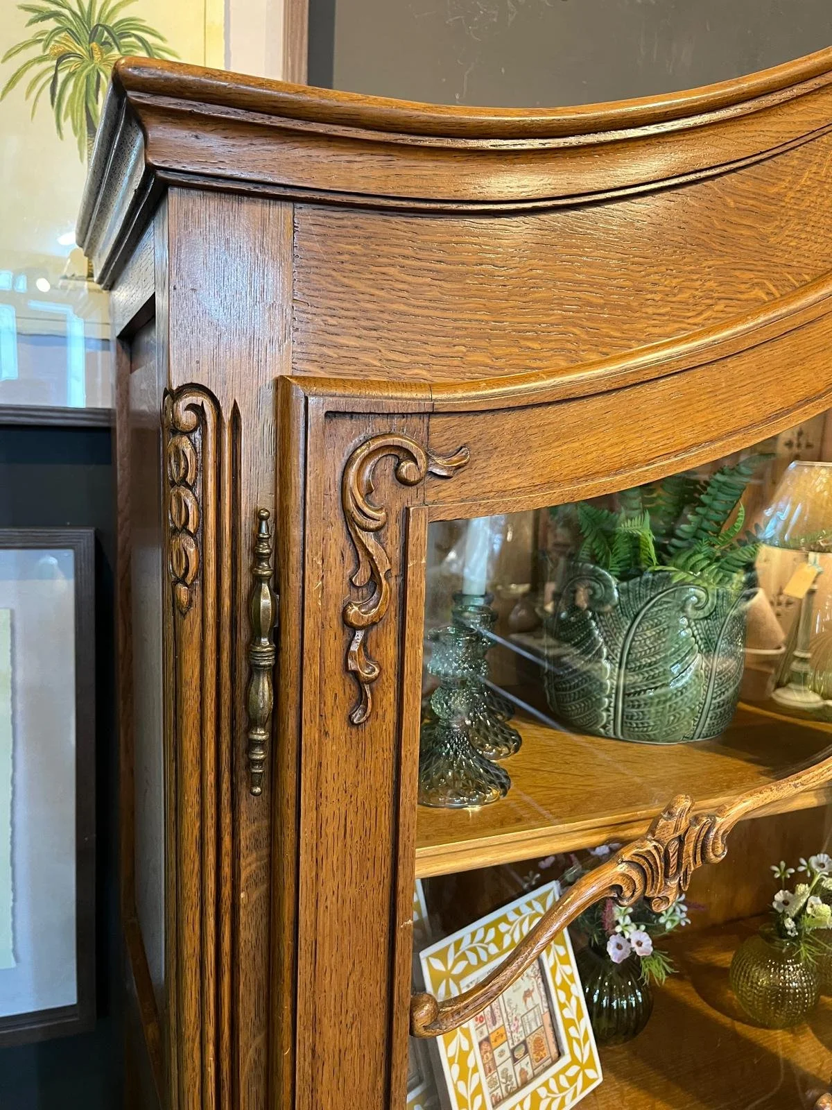 French Vitrine Cabinet (1).jpg