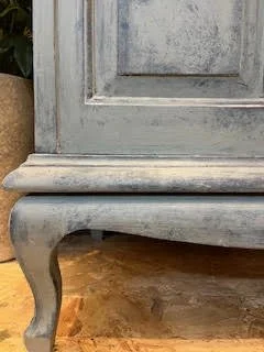 Tall narrow cabinet (2).jpg