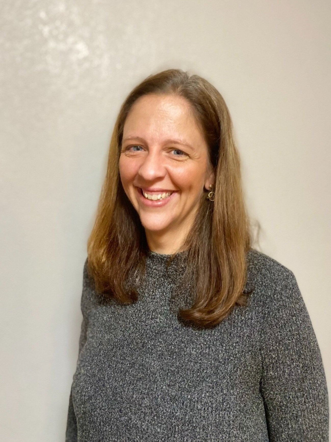 Beth, A Licensed counselor therapist who is highly trained and an expert doing successful certified marriage and family therapy or couples counseling at Grounded Life near North Richland Hills, Westlake Texas or virtual.