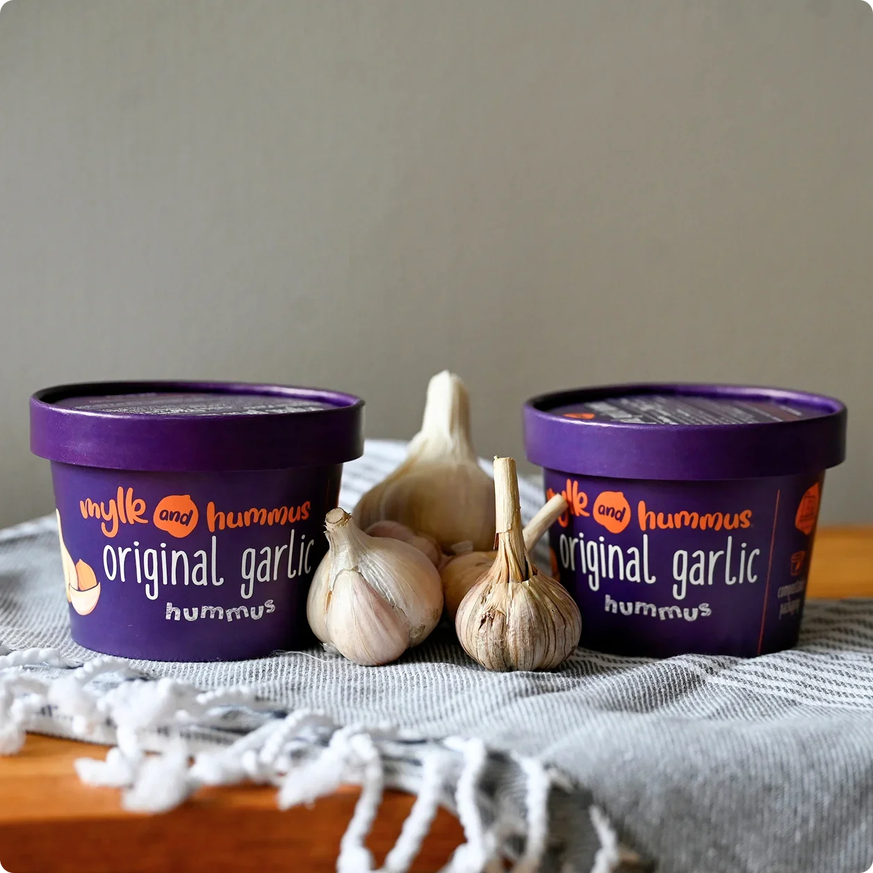 Original Garlic Hummus 2