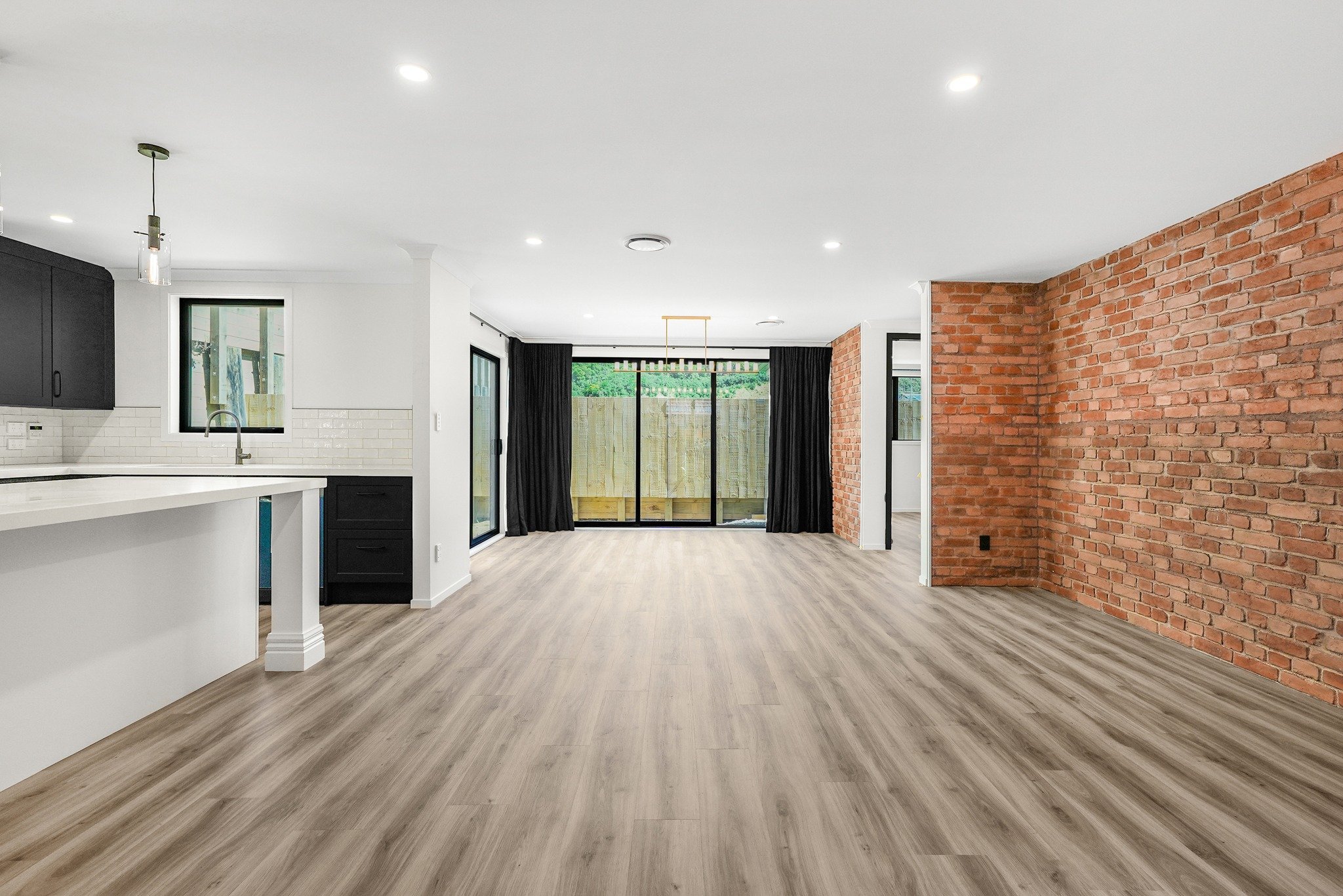 ⭐Product Spotlight!⭐
A feature wall that does all the talking!👌🧱

We are still loving this install using @muros_wall_panels Terracotta Loft Brick - easy installation with massive impact! 🔥😍

#InteriorDesign #FeatureWall #Muros #TerracottaLoftBric