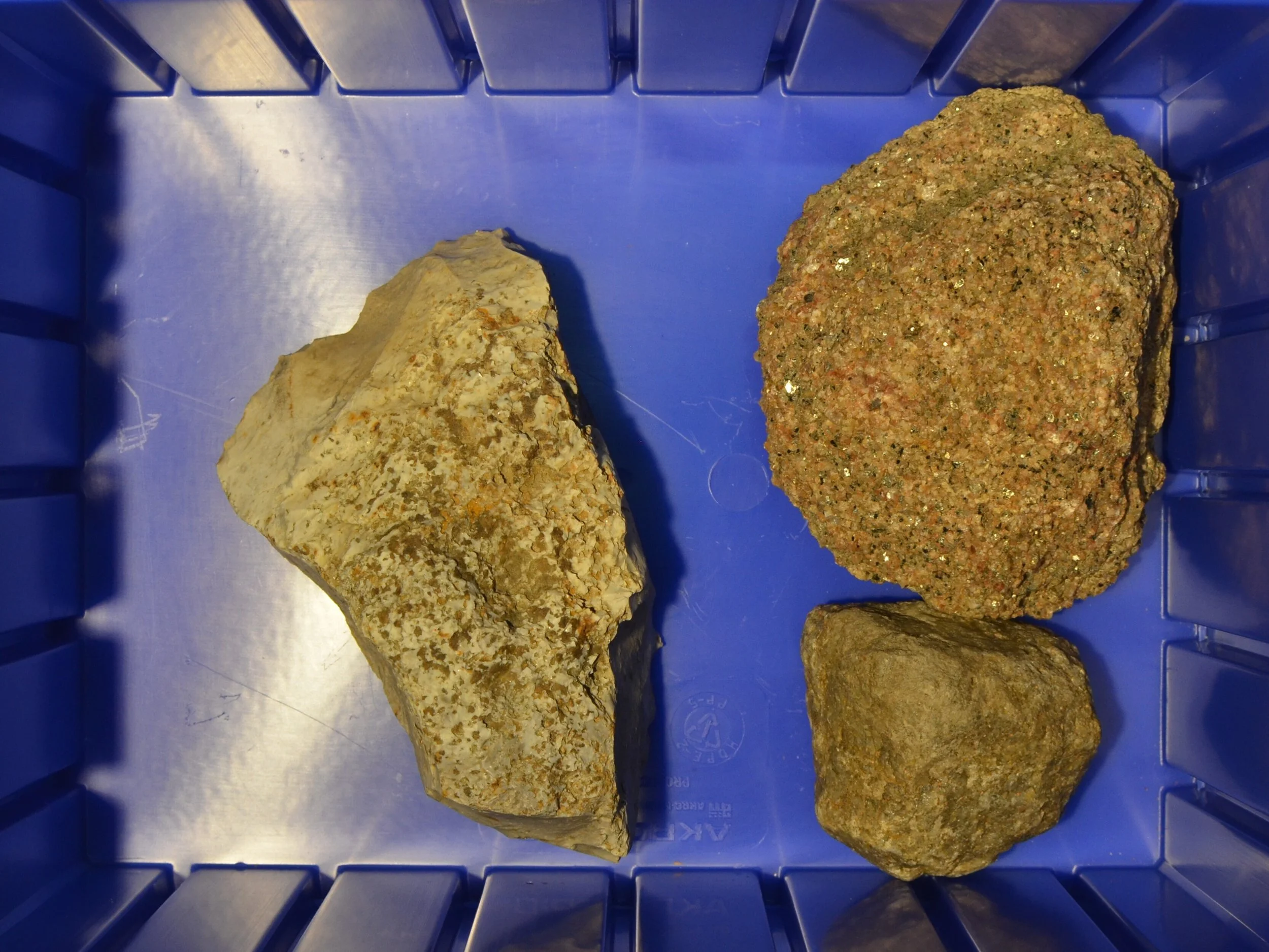 Great_Lakes_Lithic_Holdings_Box_41.JPG