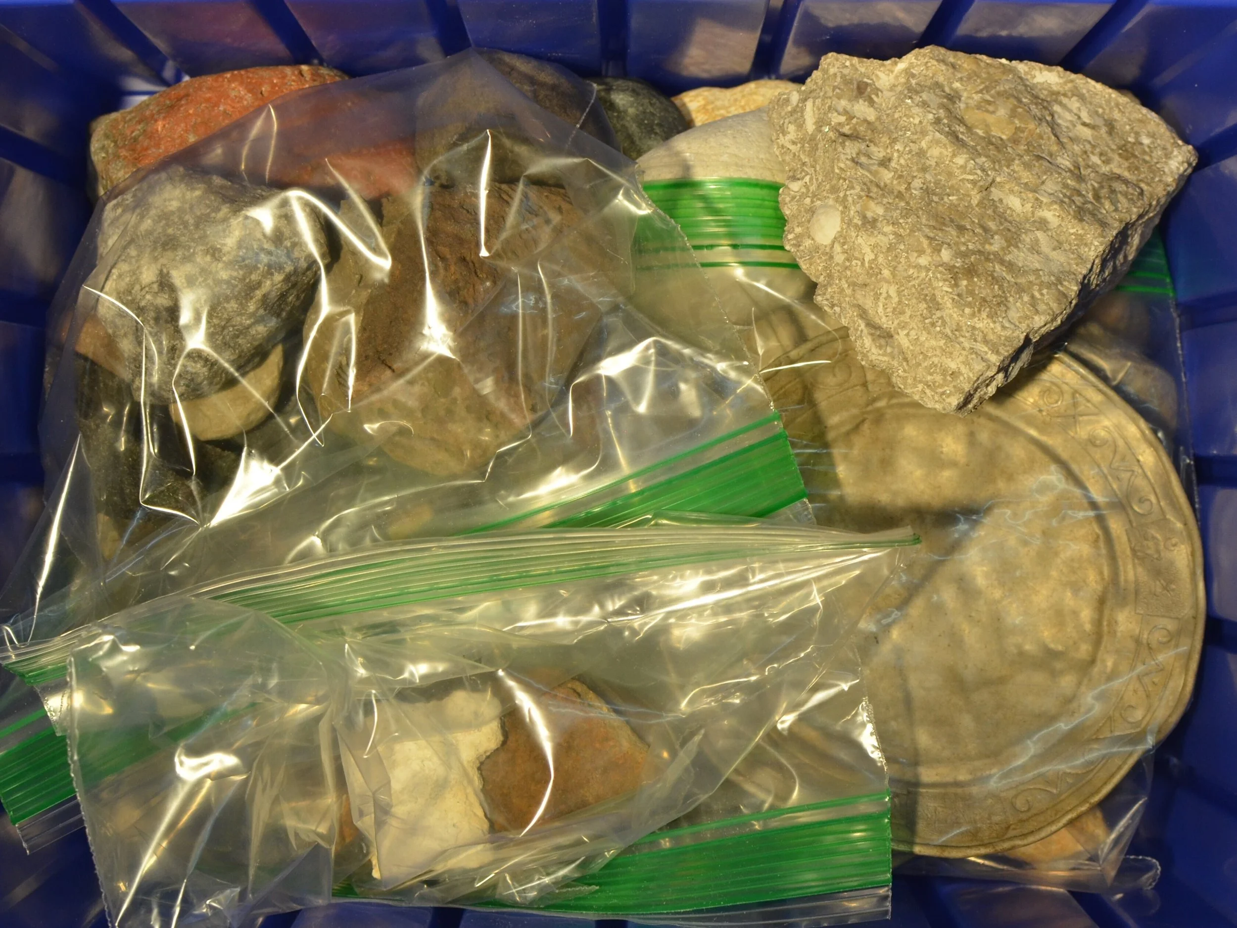 Great_Lakes_Lithic_Holdings_Box_42.JPG